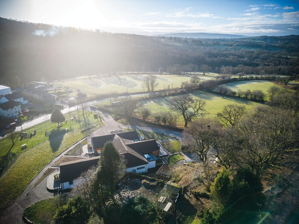 Suite 5 - Sleeping Giant Hotel - Pen Y Cae Inn (4428)
