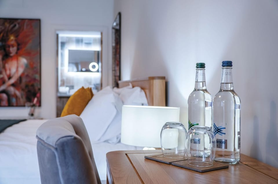 Suite 5 - Sleeping Giant Hotel - Pen Y Cae Inn (4428)
