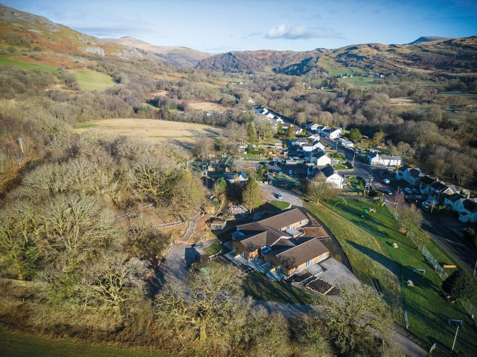 Suite 2 - Sleeping Giant Hotel - Pen Y Cae Inn (4549)