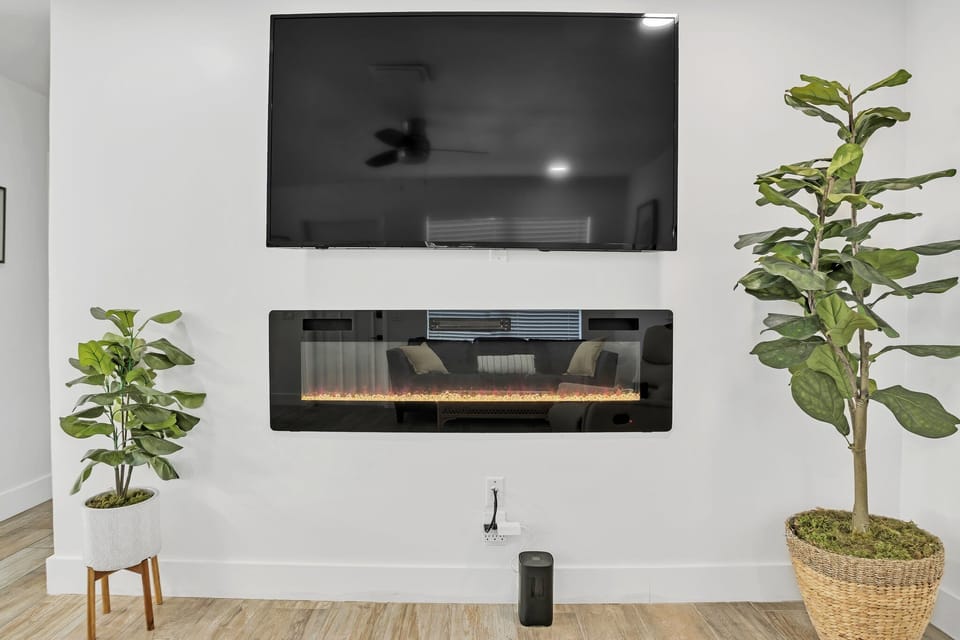 Electric fireplace