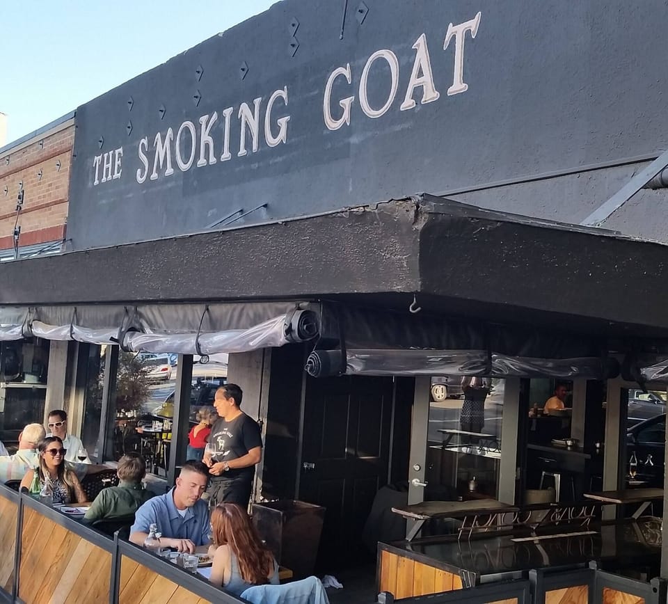 Walking distance to the city's best restaurants (0.3 miles)