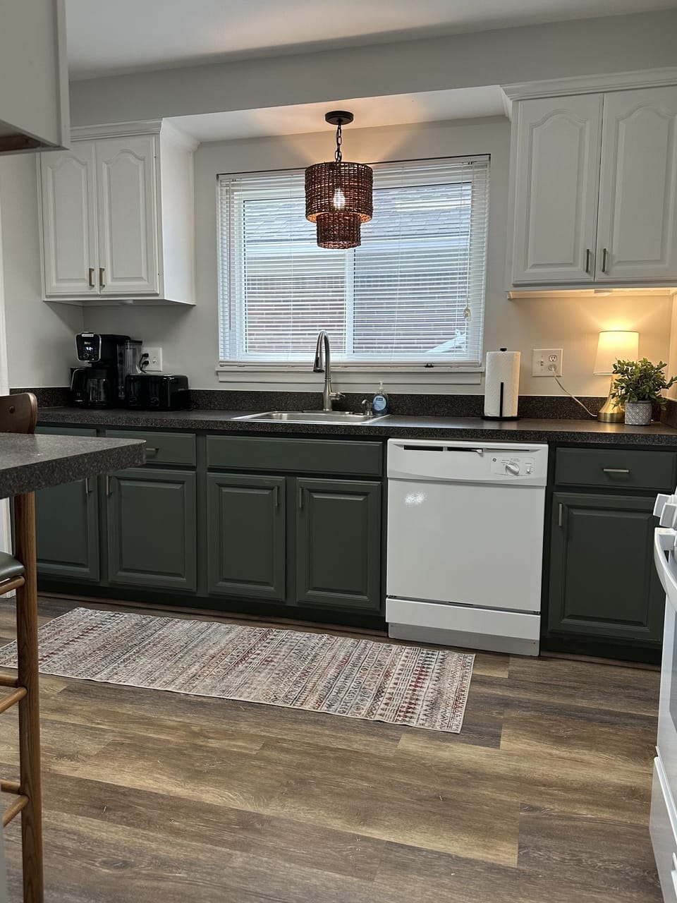 Well stocked kitchen - air fryer, blender, mixer, baking supplies….