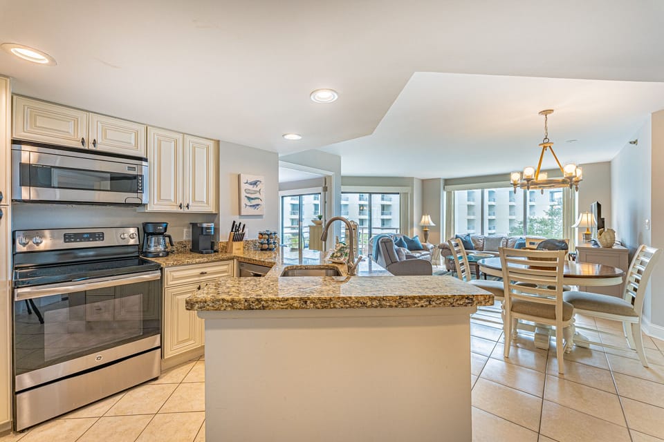 Kitchen, Living, Dining Overview