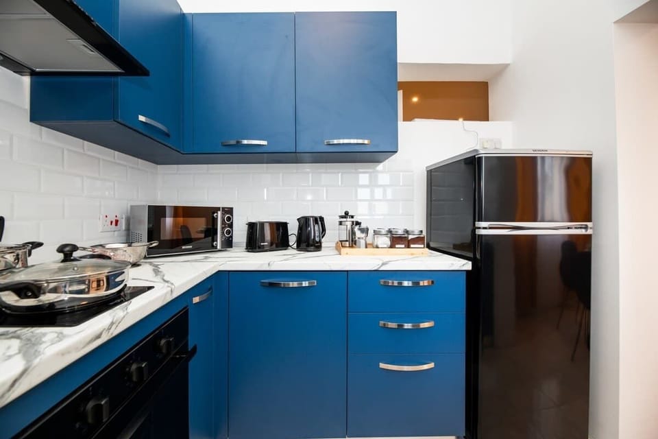 From market-fresh ingredients to homemade delights. Unleash your inner chef in our modern, well-appointed kitchen.