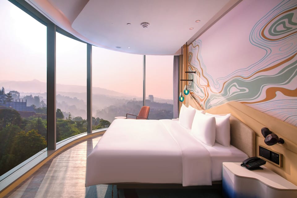 Suite, 1 Bedroom, Corner | Free minibar items, in-room safe, desk, laptop workspace
