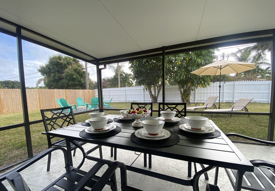Outdoor dining