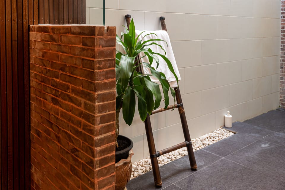 Deluxe Villa | Bathroom