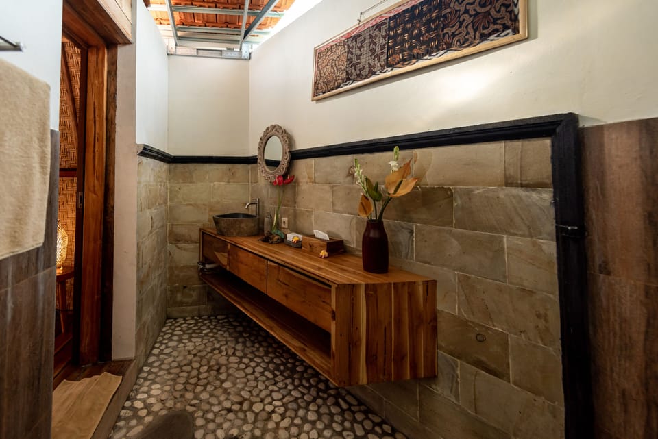 Deluxe Villa | Bathroom