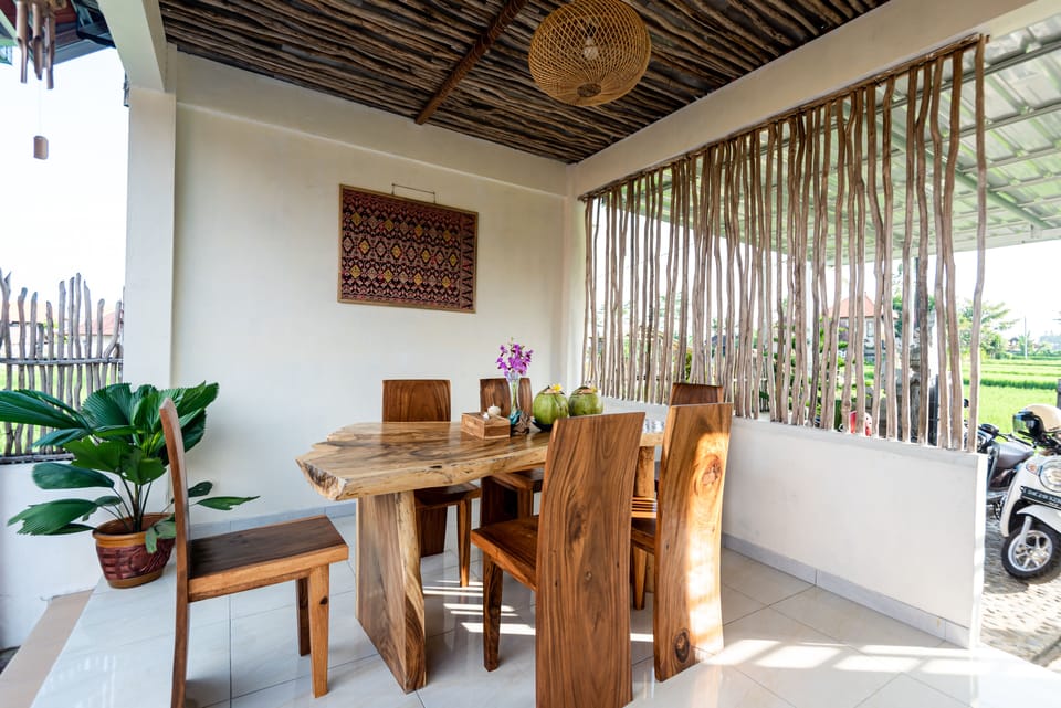 Deluxe Villa | Living area