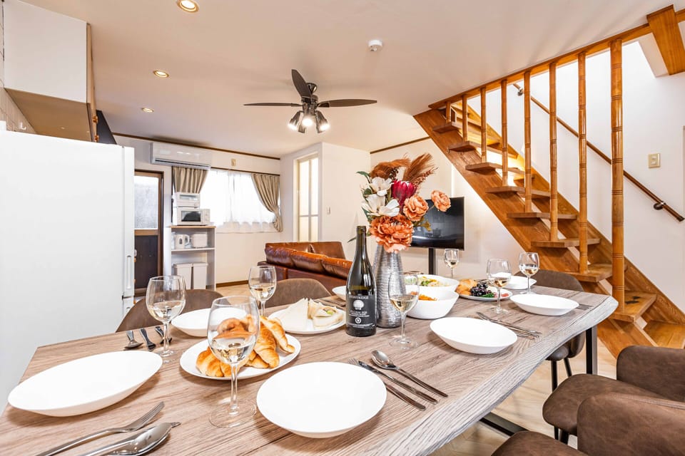 Deluxe House | In-room dining