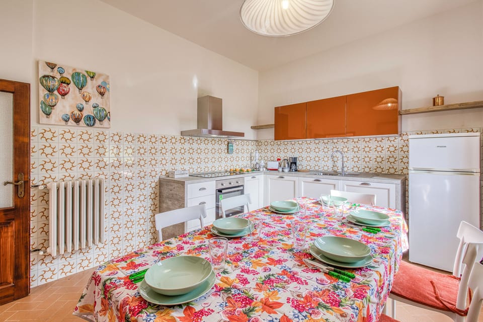 Family Apartment, 2 Bedrooms, 2 Bathrooms, Mountainside (Quercia 1 - Relax in Tuscany) | Private kitchen