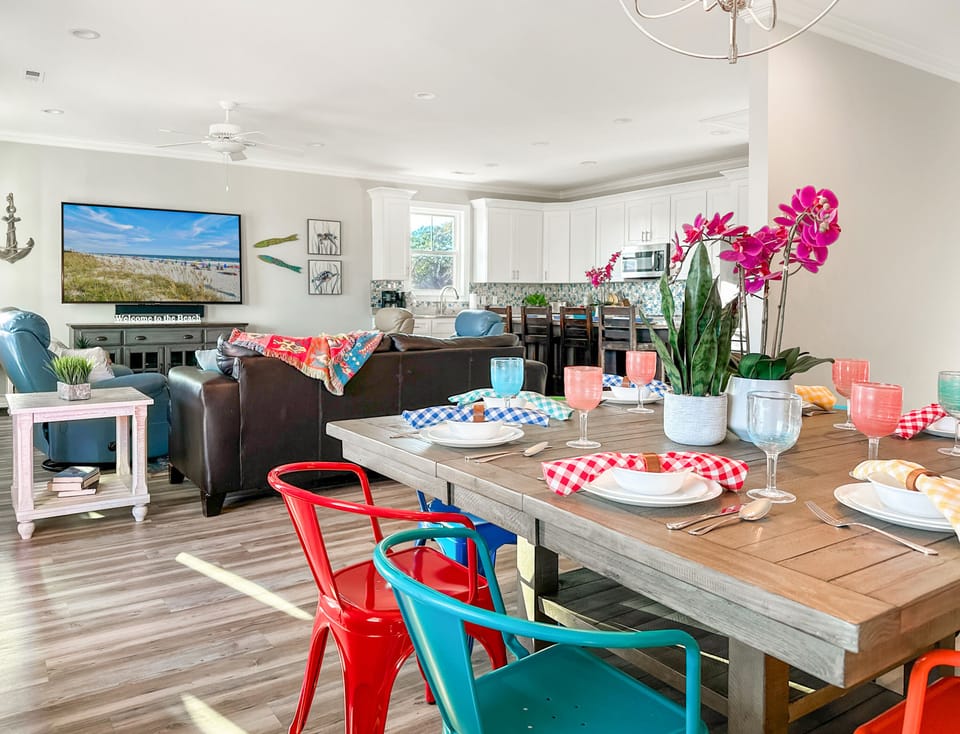 To the quaint dining area...
