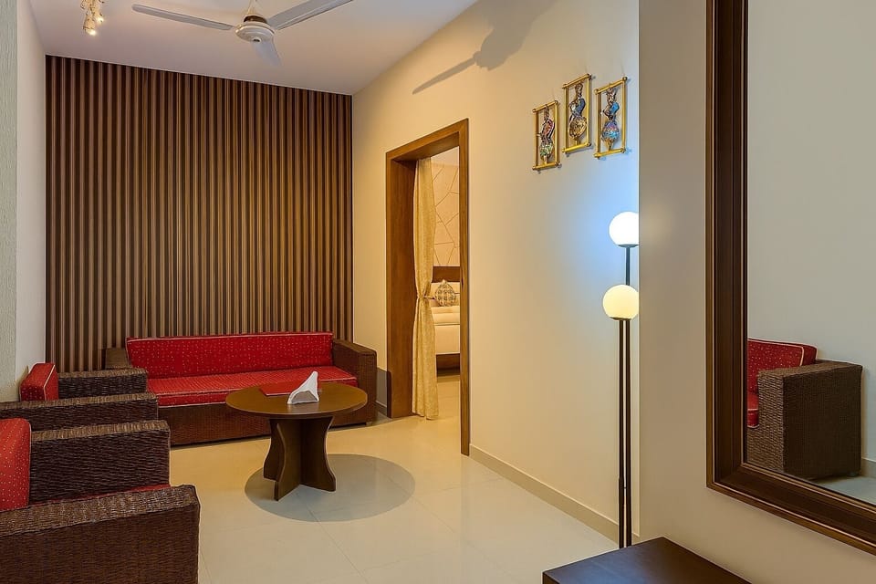 Suite Room | Egyptian cotton sheets, premium bedding, down comforters