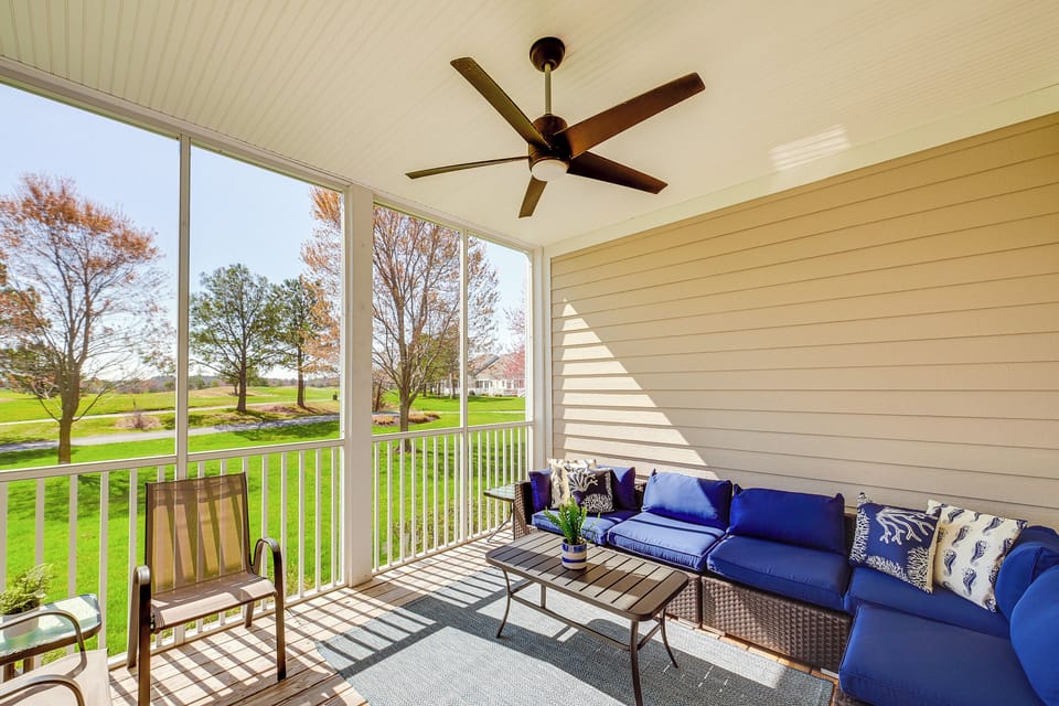 Screened Porch | Golf Course Views