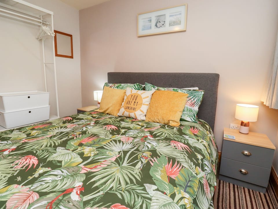 1 bedroom, individually decorated, individually furnished, free WiFi