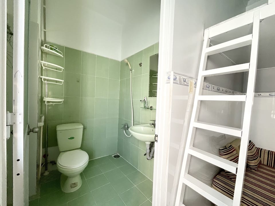 Comfort Double Room Single Use, Tower | Bathroom