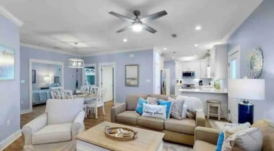 Spacious living room area with plenty of room to lounge or watch a movie

