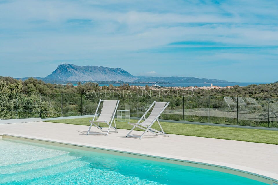 Building Exterior, Pool, Scenic View