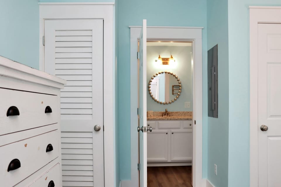 Townhome, 2 Queen Beds (Beach View Upper) | Interior