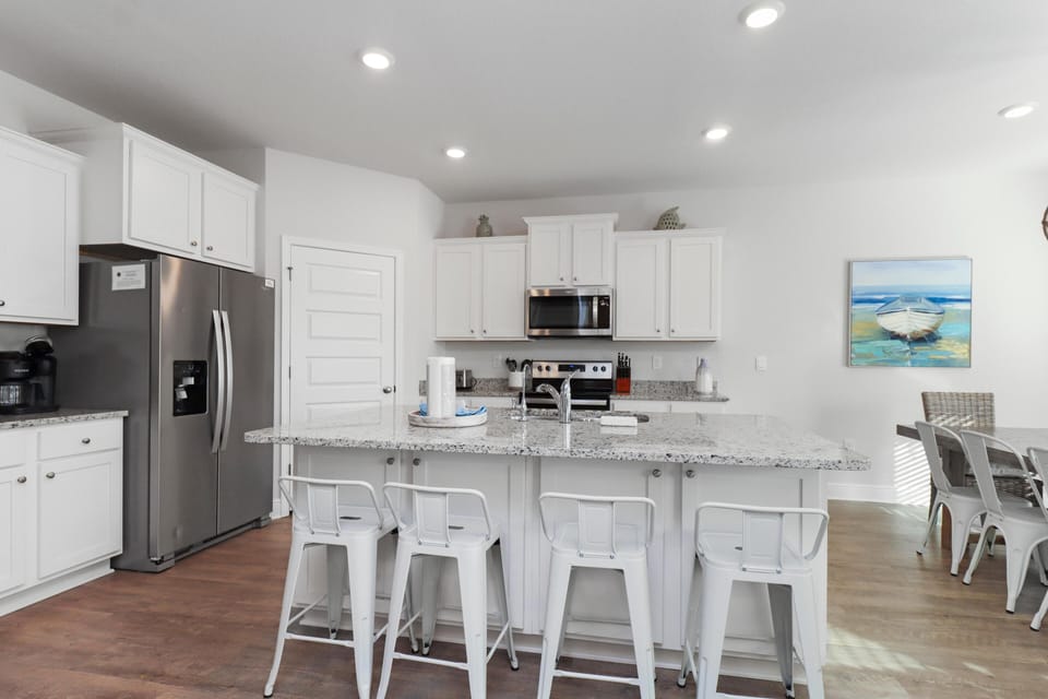 House, Multiple Beds (Rest Ashored) | Private kitchen
