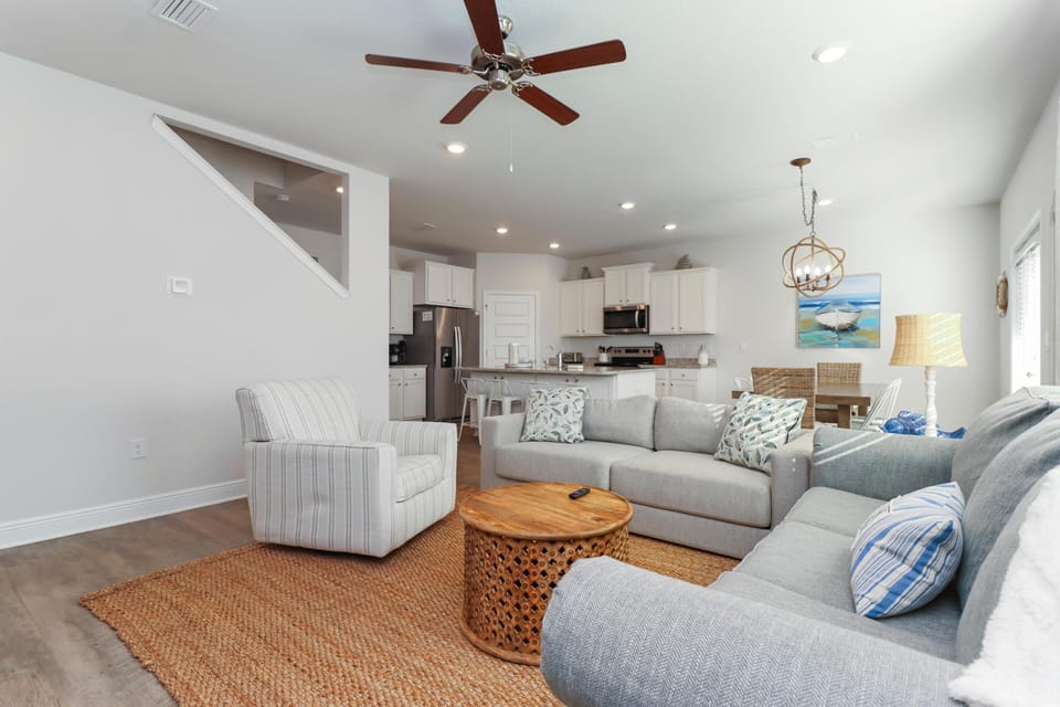 House, Multiple Beds (Rest Ashored) | Living area