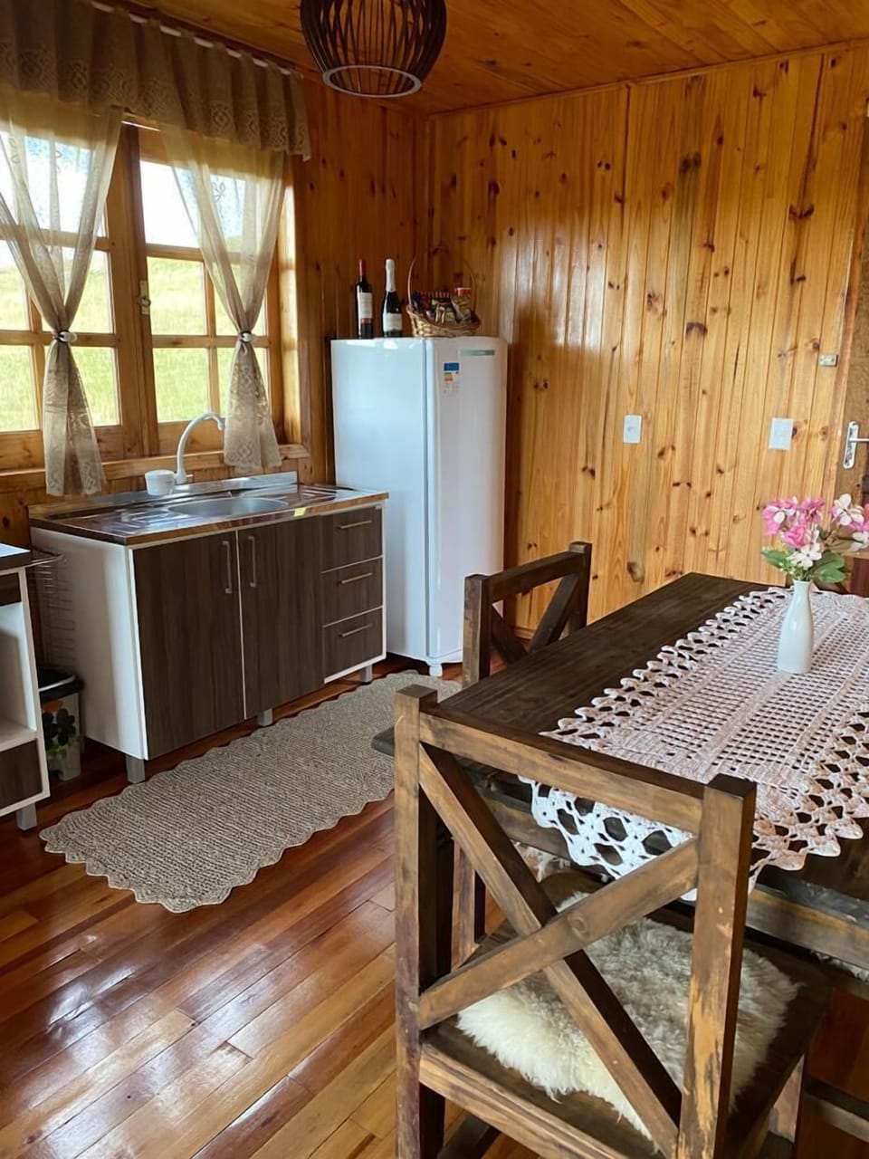 Standard Cabin | Private kitchen | Fridge, electric kettle, toaster, toaster oven