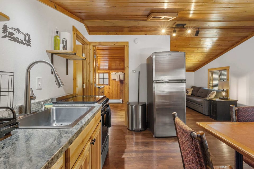 Cabin 10 has an open floor plan so you can feel connected.