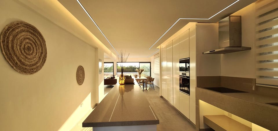 Convenient kitchen area!