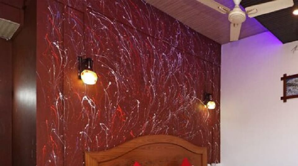 Deluxe Double or Twin Room | Premium bedding, Select Comfort beds, individually furnished, desk