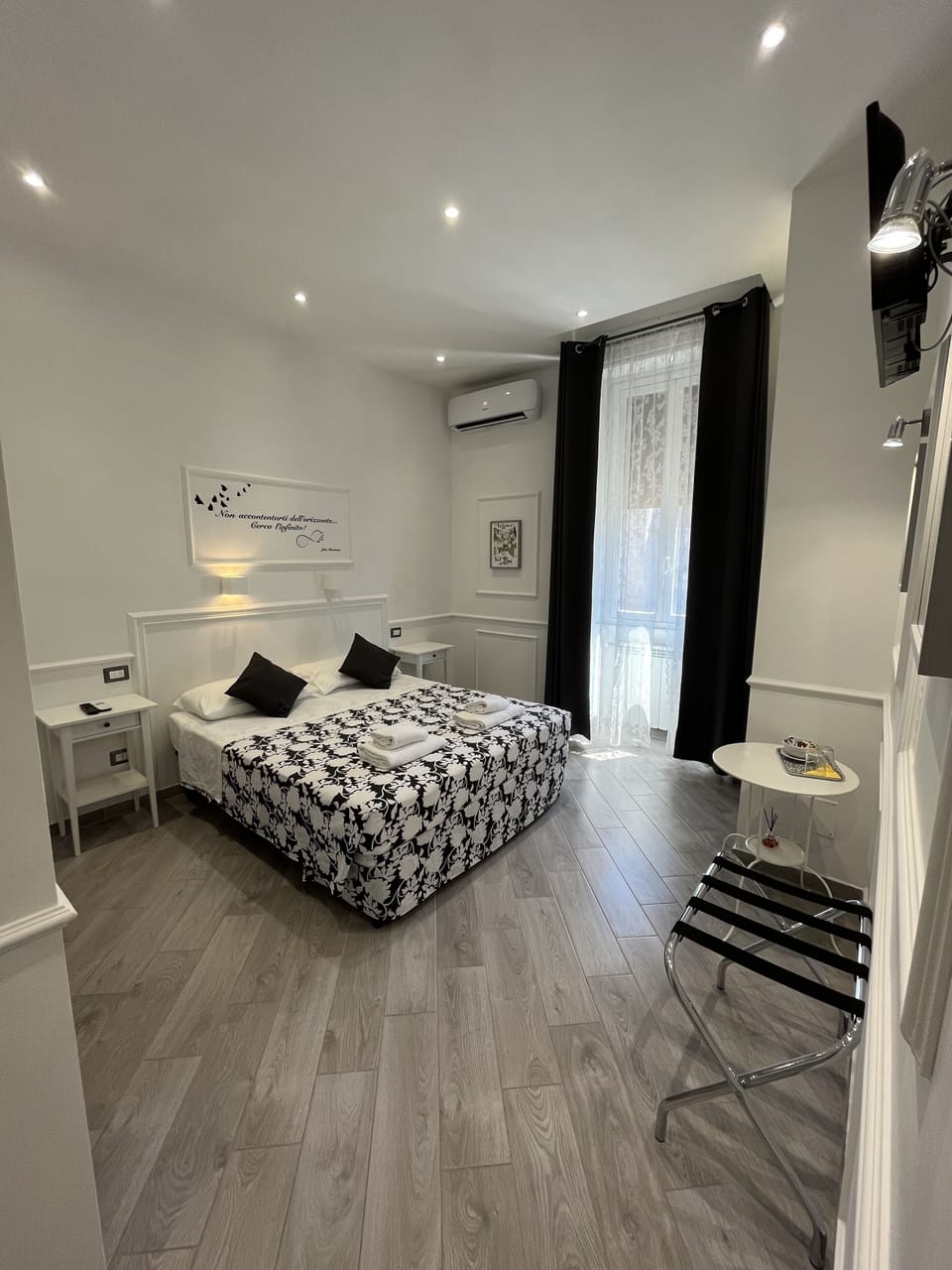 Standard Room | Premium bedding, down comforters, in-room safe, individually decorated