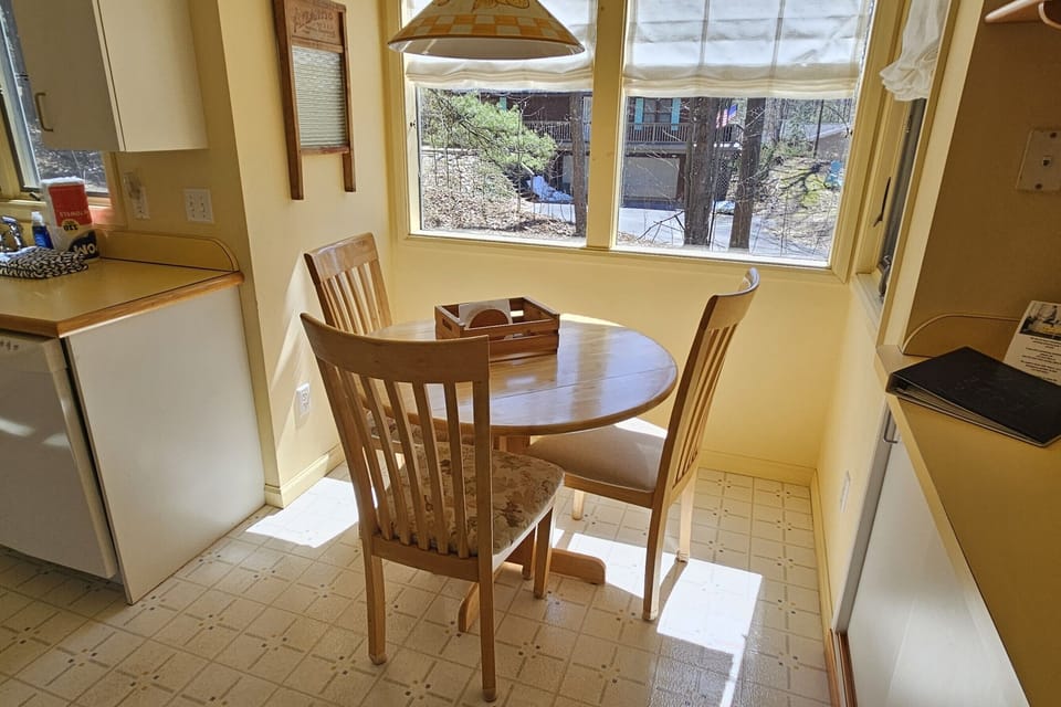 Dining table for 3 - Dining table for 3