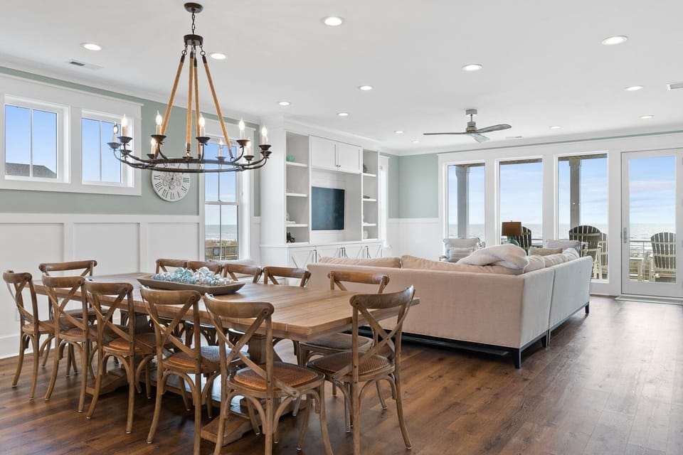 House, 4 Bedrooms | Dining