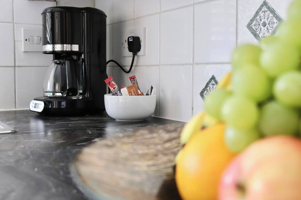Apartment, 3 Bedrooms | Food and drink