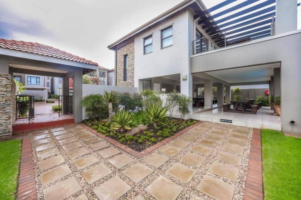 Apartment | Terrace/patio