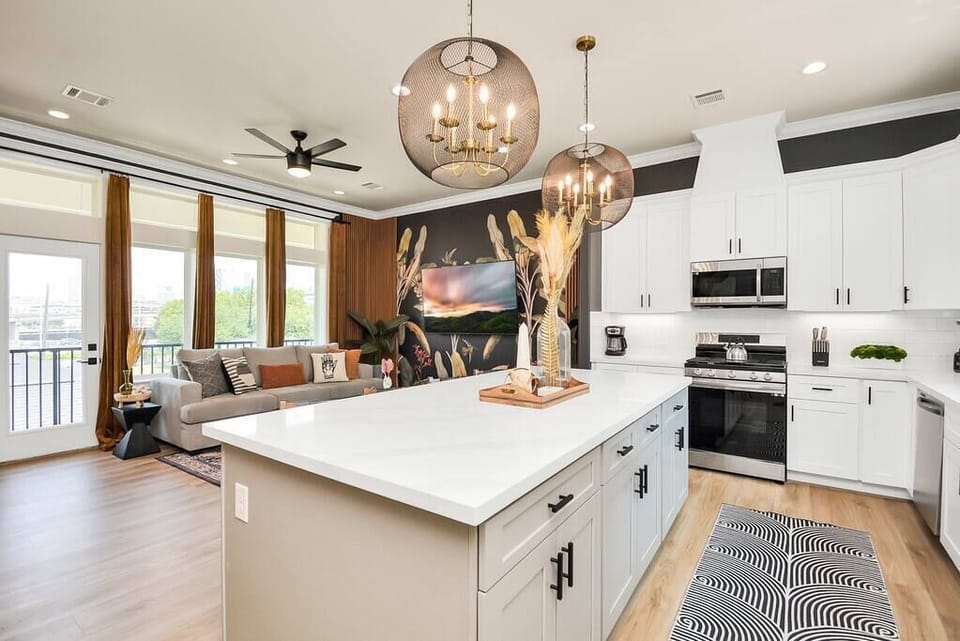 House | 4 bedrooms, desk, soundproofing, iron/ironing board