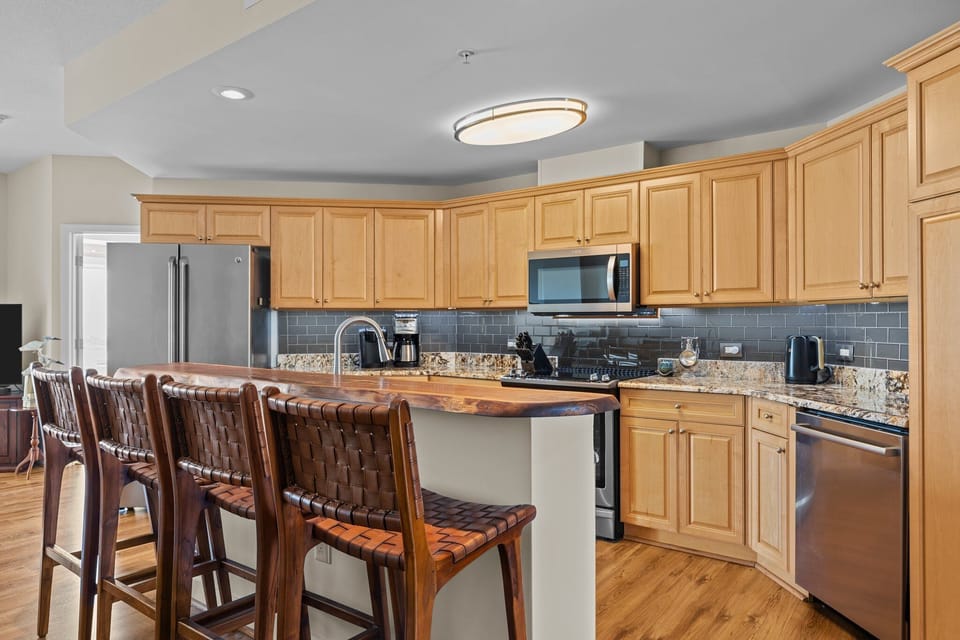 kitchen from entry