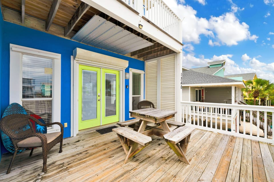 Extend meals outdoor and enjoy coastal breezes