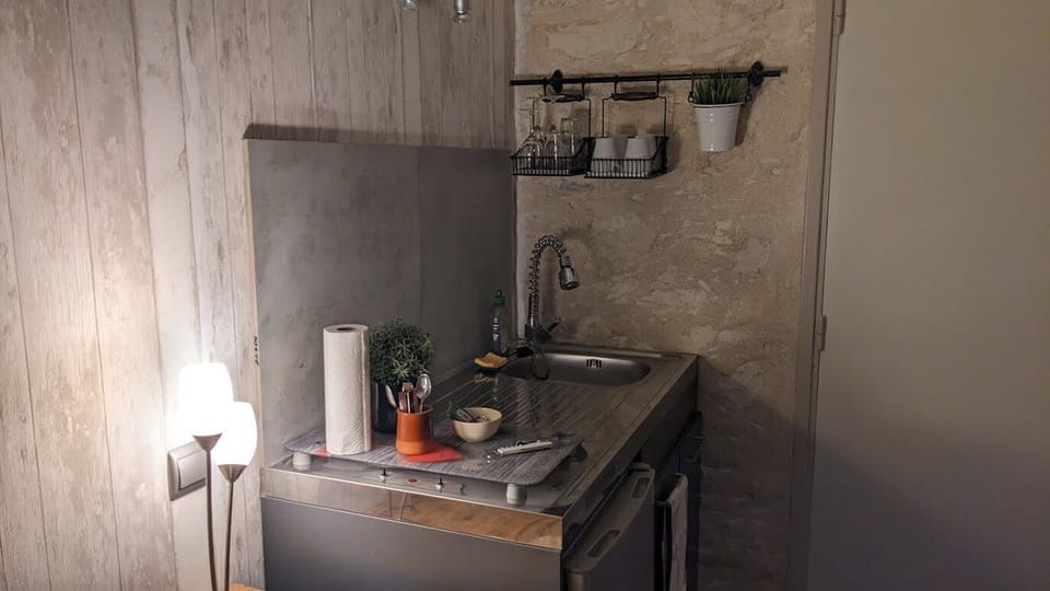 Superior Suite, Ensuite, Garden View (Charmante) | Premium bedding, individually decorated, individually furnished