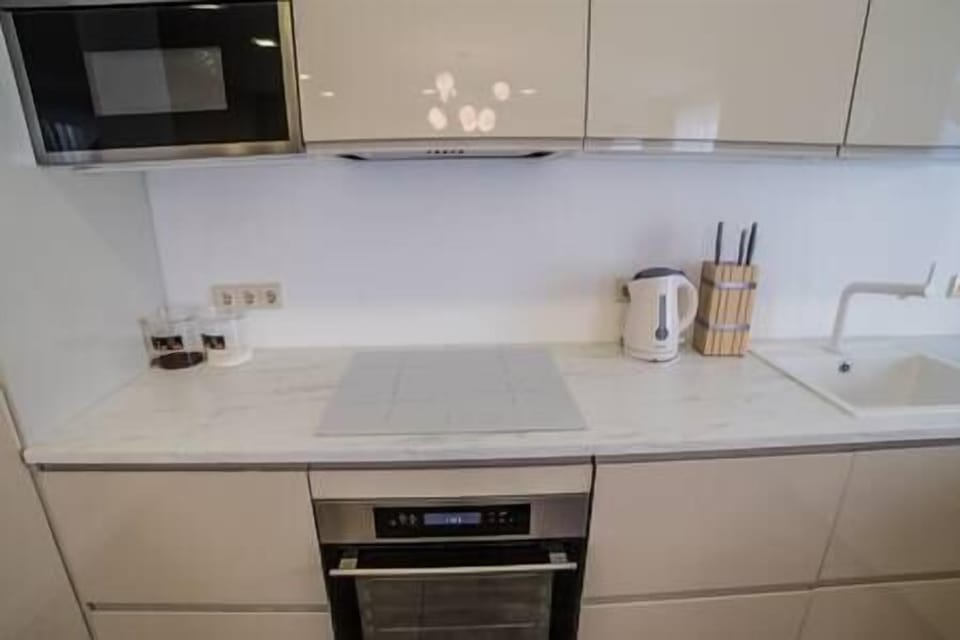 7a5cf3b9 686e 4cc4 8834 9beb13cd34d9