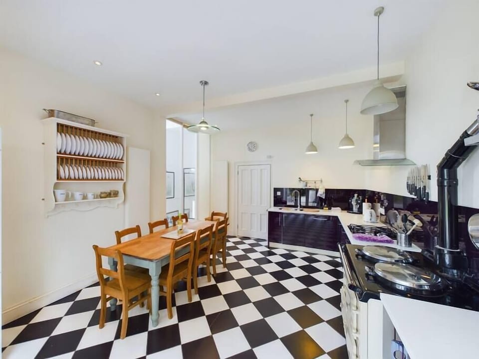 F00ad2f8 c4e3 4281 a7a1 8cc25d12dfad