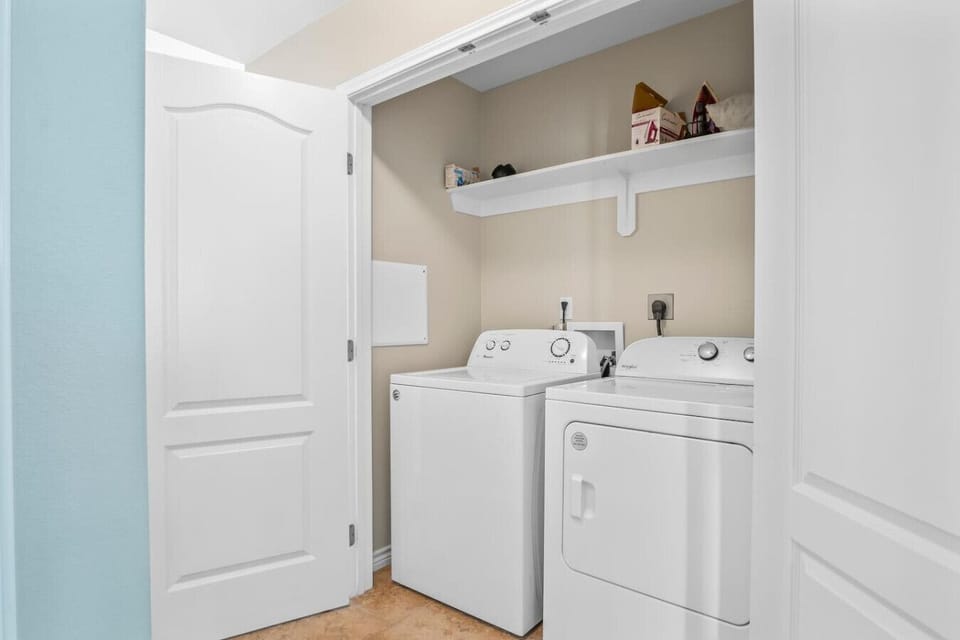 Full-size washer & dryer for your convenience