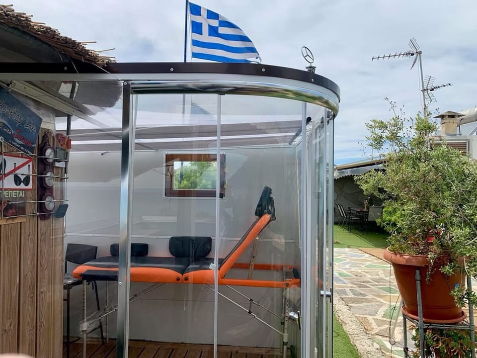 House | 1 bedroom, desk, high-speed internet