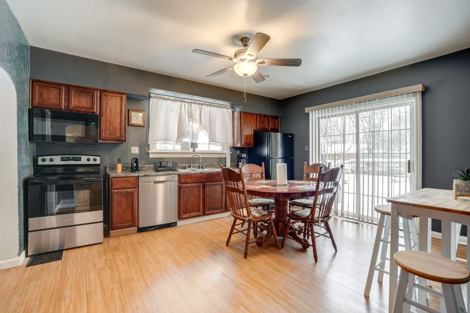 Kitchen | Cooking Basics | Trash Bags | Paper Towels | 1st Floor