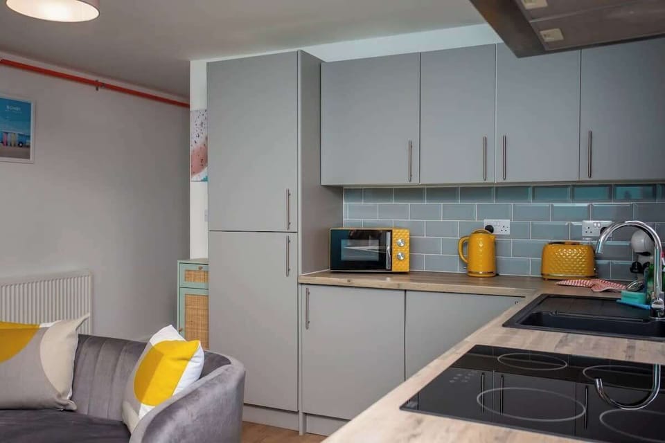 Prepare to be impressed by the modern convenience of our fully-equipped kitchen.