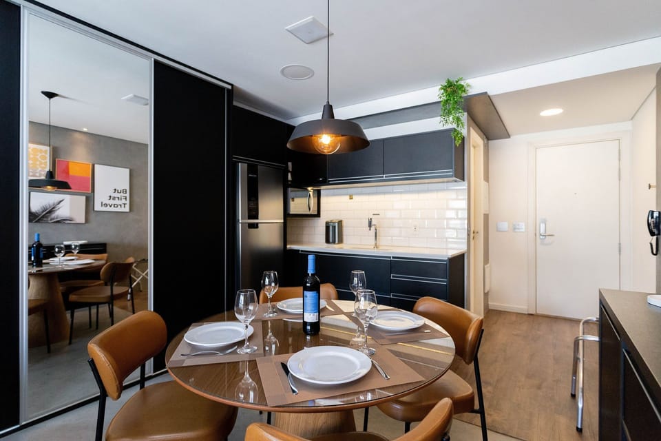 Setin Geneva 1006 | Dining