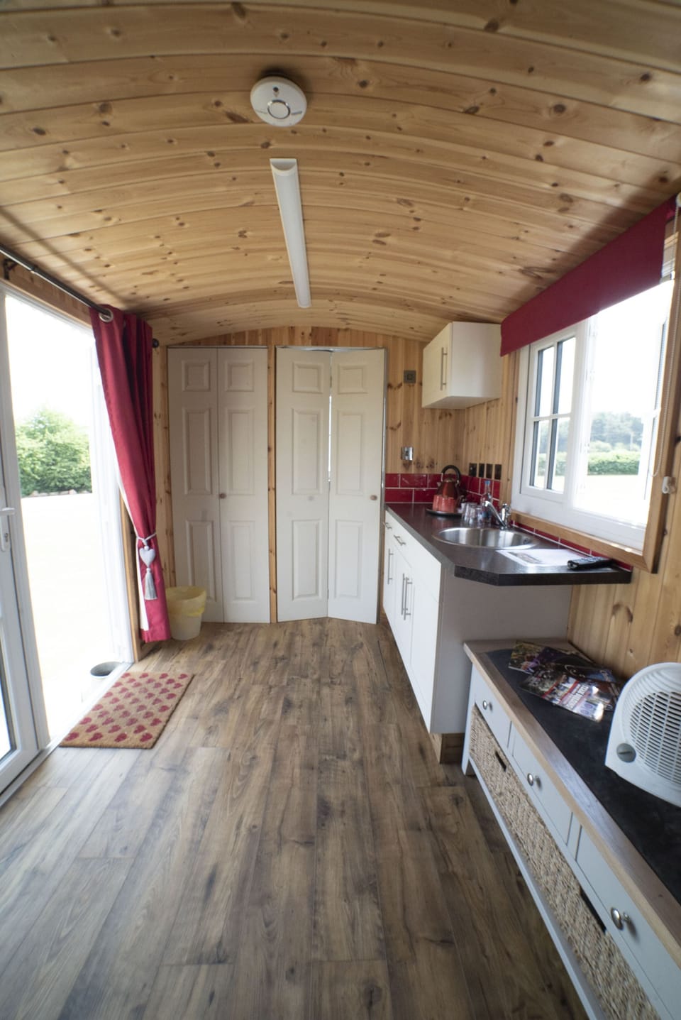 Shepherd Hut | Individually decorated, individually furnished, bed sheets