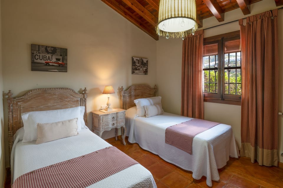 El Mirador %2D luxury villa in Frigiliana %2D second twin bedroom upstairs