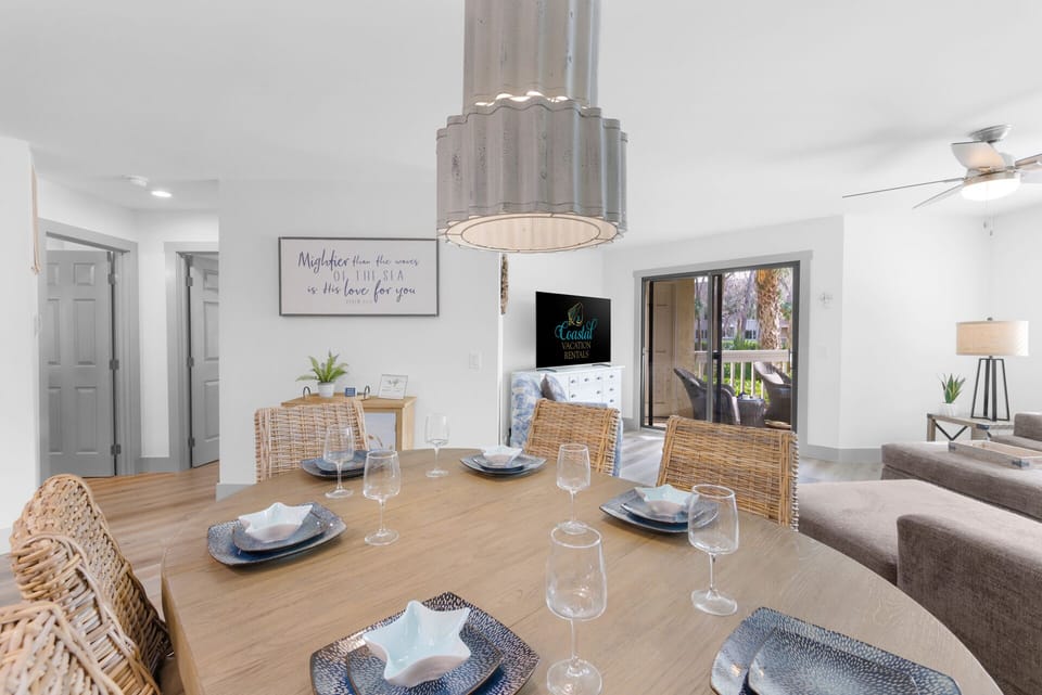 Dining table featuring 6 chairs