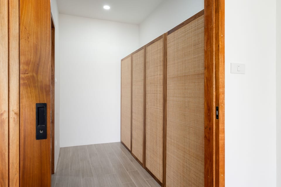 Walk in wardrobe