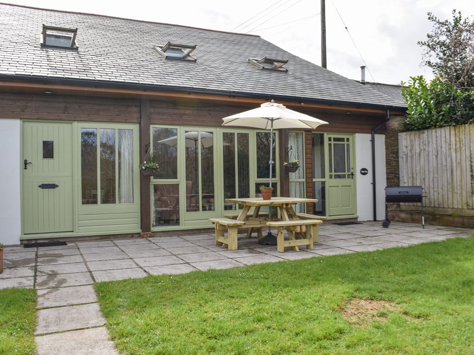 Cottage | Outdoor dining